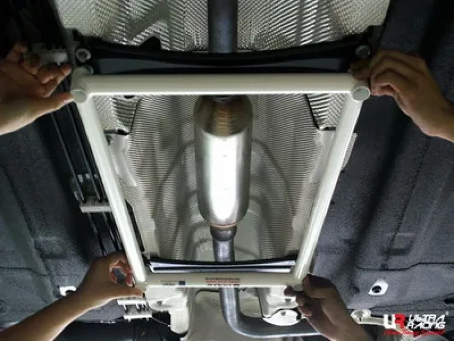 Ultra Racing Mazda 3 BL 09+ UltraRacing 4-Point Mid Lower H-Brace 949, référence ML4-949