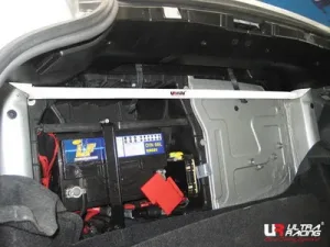 Ultra Racing BMW Z4 E85 02+ UltraRacing 2-Point Rear Upper Strutbar, référence RE2-1176