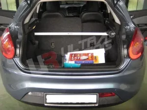 Ultra Racing Fiat Bravo 1.4 (Turbo) 07+ Ultra-R Rear Upper Strutbar, référence RE2-909