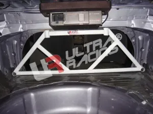 Ultra Racing Toyota Corolla AE111 Ultra-R 4-Point Rear Trunk Brace, référence RE4-427