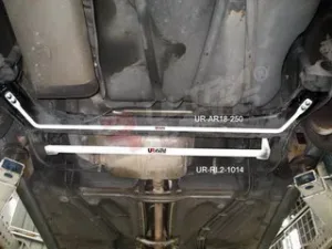 Ultra Racing VW Golf 2/3 UltraRacing 2-Point Rear Lower Tiebar 1014, référence RL2-1014