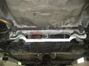 Ultra Racing Honda Integra 94-01 DC2 UltraRacing 2P Rear Lower Bar 1044, référence RL2-1044