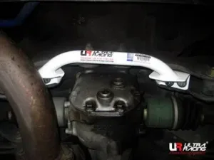 Ultra Racing Subaru Impreza GC8 94-01 UltraRacing Rear Member Brace, référence RL2-1080