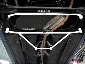Ultra Racing Hyundai i10 UltraRacing 2-Point Rear Lower Tiebar 1132, référence RL2-1132