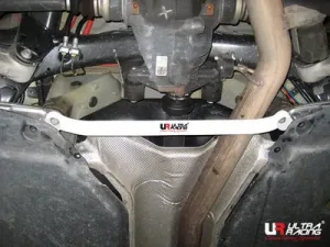 Ultra Racing BMW E70 X5 3.0 06+ UltraRacing 2-Point Rear Lower Tiebar, référence RL2-1181