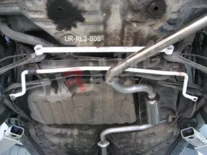 Ultra Racing Mazda 323 BF 86-89 UltraRacing 2-Point Rear Lower Tiebar, référence RL2-808