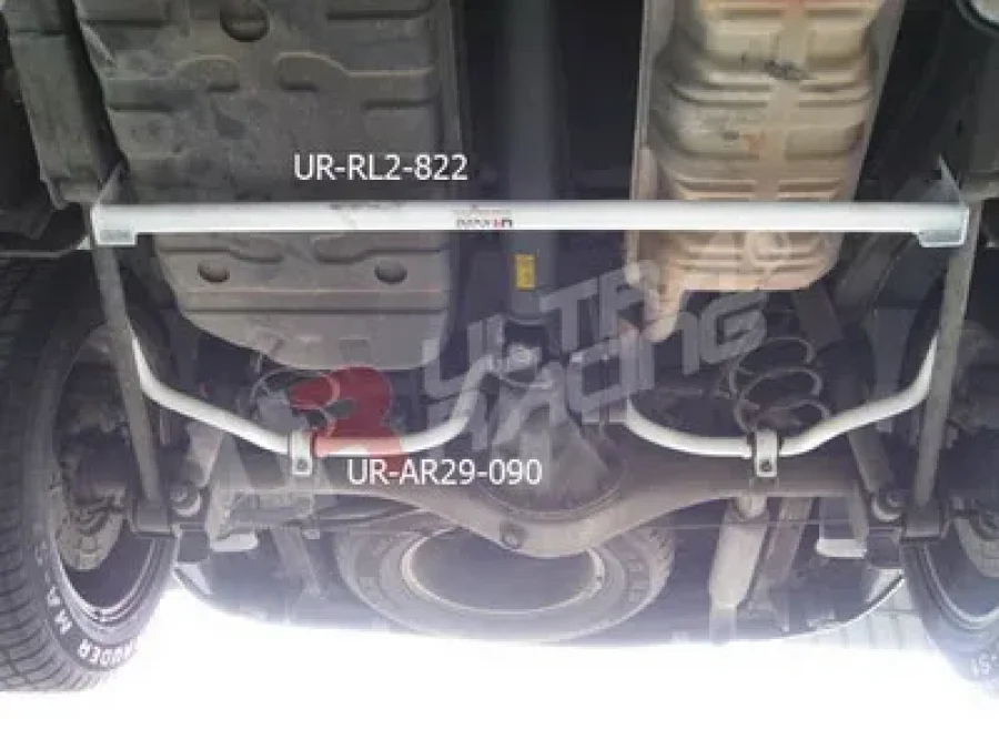 Ultra Racing Kia Sorento 2.5 UltraRacing 2-Point Rear Lower Tiebar, référence RL2-822