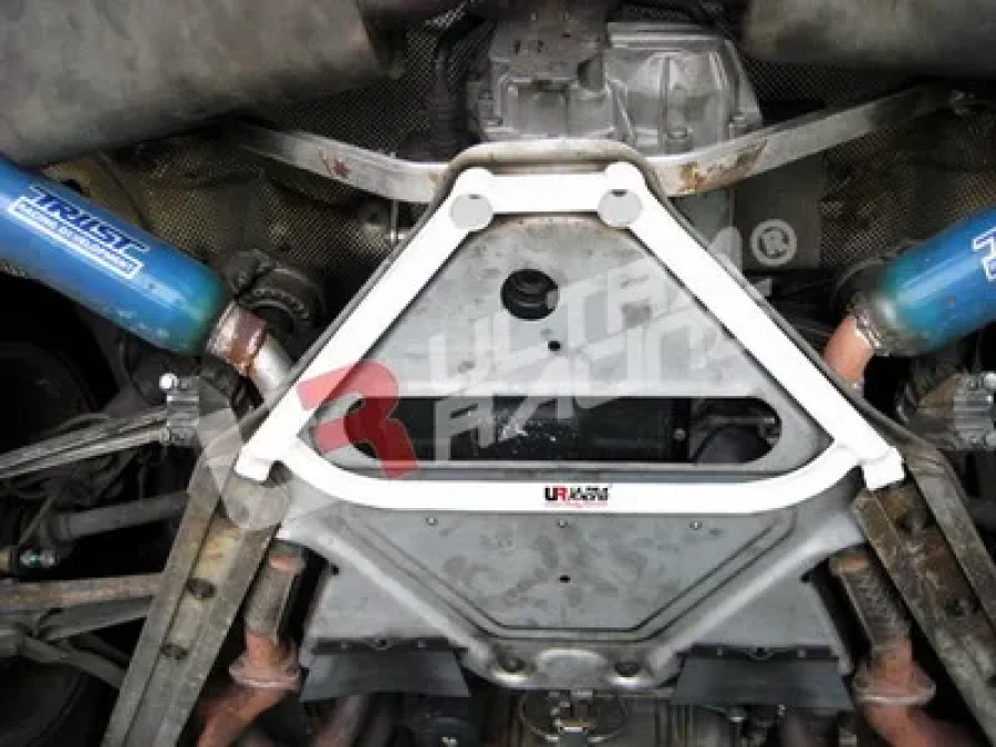 Ultra Racing Porsche Boxster (986) UltraRacing 4-Point Rear Member Brace, référence RL4-1105