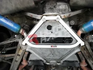 Ultra Racing Porsche Boxster (986) UltraRacing 4-Point Rear Member Brace, référence RL4-1105