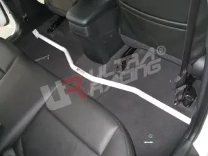 Ultra Racing Kia Forte/Ceed/Koup 06-11 Ultra-R 2-Point Room Bar 756, référence RO2-756
