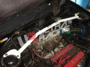 Ultra Racing Toyota Corolla AE80/82 UltraRacing Front Upper Strutbar, référence TW2-414