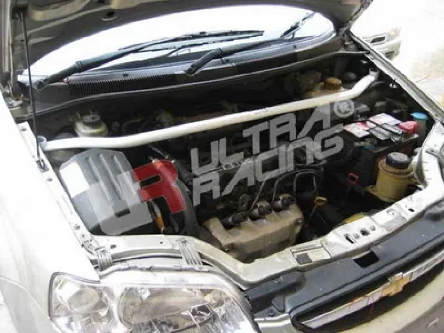 Ultra Racing Chevrolet Aveo UltraRacing 2-Point Front Upper Strutbar, référence TW2-531