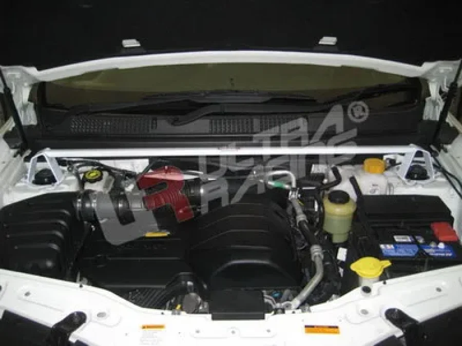 Ultra Racing Chevrolet Captiva 4WD (Turbo-D) Ultra-R Front Upper Strutbar, référence TW2-716