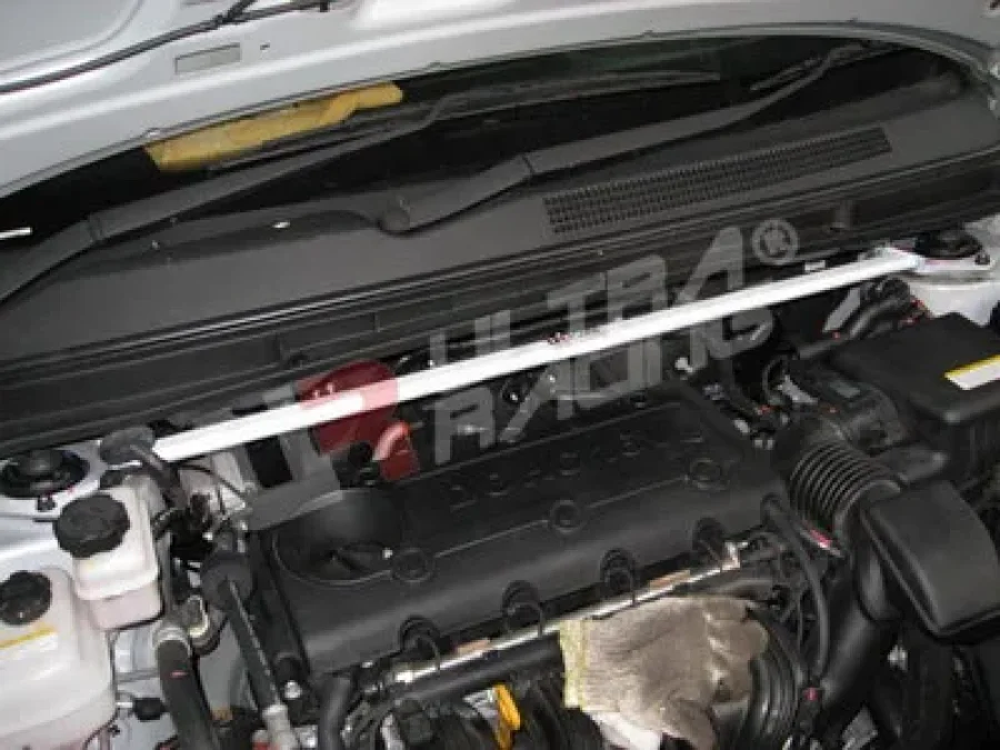 Ultra Racing Kia Carens 06+ UltraRacing 2-Point Front Upper Strutbar 764, référence TW2-764
