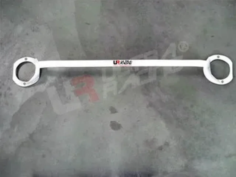 Ultra Racing VW Golf 3 UltraRacing 2-Point Front Upper Strutbar, référence TW2-981
