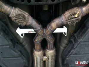 Ultra Racing Nissan 350Z 02-08 UltraRacing 2-Point Mid Lower Member Brace, référence ML2-1258