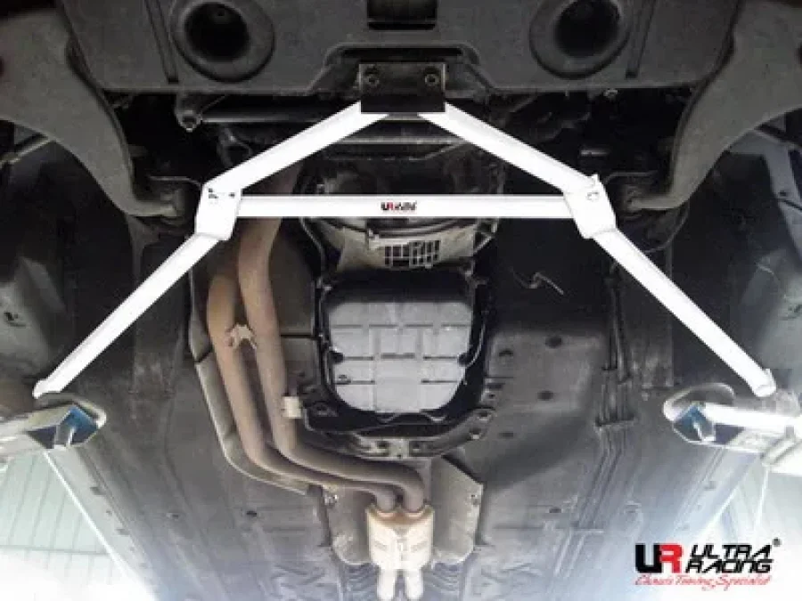 Ultra Racing Mercedes SL 320 89-02 UltraRacing 4-Point Front Lower Brace, référence LA4-1200
