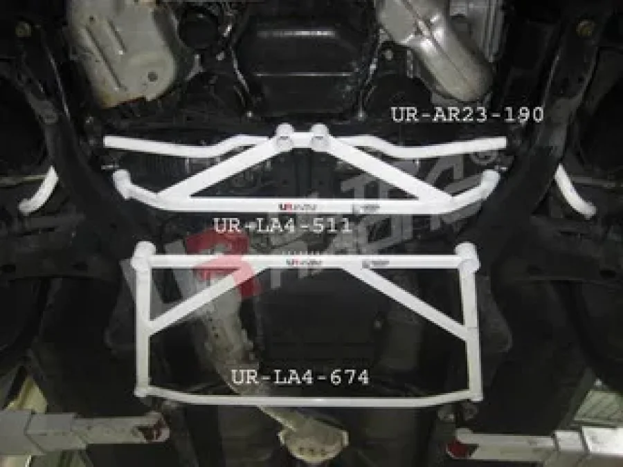 Ultra Racing Impreza WRX 01-07 GD incl. Wagon Ultra-R 4P Front H-Brace, référence LA4-674