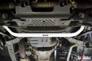 Ultra Racing Toyota Hiace/H200 04+ UltraRacing 4-Point Front H-Brace 1366, référence LA4-1366