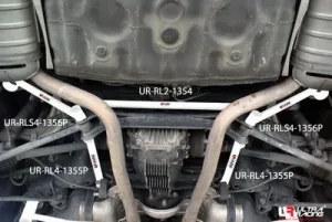 Ultra Racing Lexus LS 430 00-06 UltraRacing 2-Point Rear Lower Tiebar, référence RL2-1354