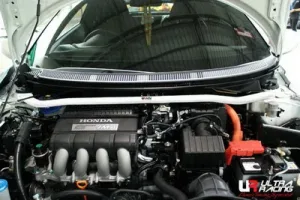 Ultra Racing Honda CRZ 10+ UltraRacing 2-Point Front Upper Strutbar 1573, référence TW2-1573