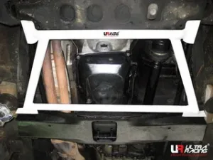 Ultra Racing Ssangyong Musso 93-05 2.3 4-Point Front Lower Brace, référence LA4-1202