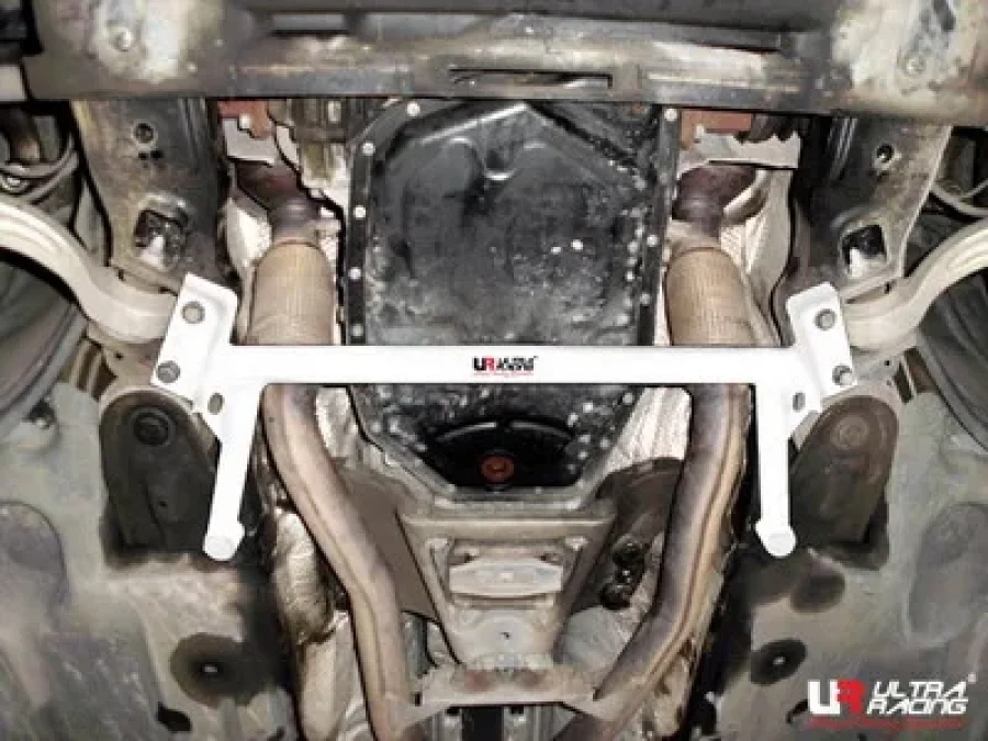 Ultra Racing Audi A6 C6 04-11 4.2 4WD UltraRacing 4-Point Front H-Brace, référence LA4-1441