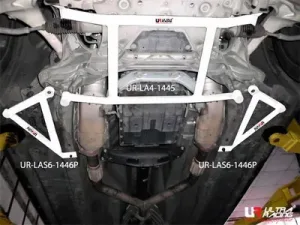 Ultra Racing Nissan 370Z /Infiniti G37 Ultra-R 4P Front Lower Bar 1445, référence LA4-1445