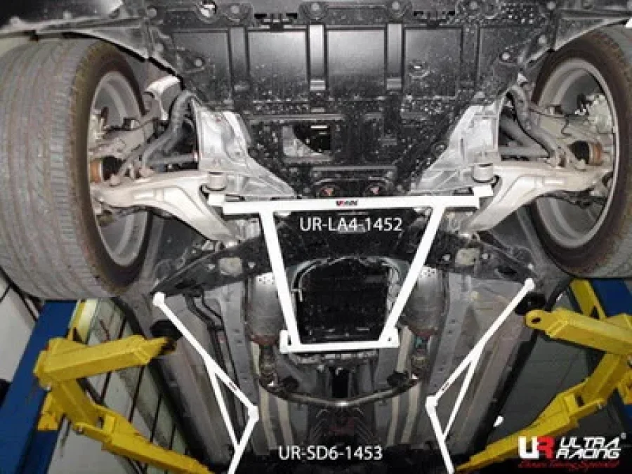 Ultra Racing Infiniti FX 09+ 4WD Ultra-R 4-Point Front Lower H-Brace 1452, référence LA4-1452