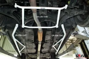 Ultra Racing Toyota Carina II 87-92 2.0 Ultra-R 4-Point Front H-Brace, référence LA4-1540