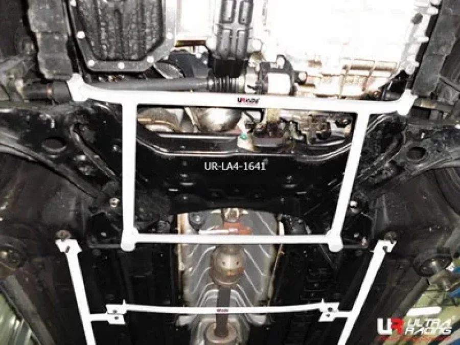 Ultra Racing Hyundai Elantra 11-15 / I30 12-17 UltraR 4P Front H-Brace, référence LA4-1641