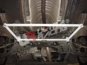 Ultra Racing Nissan Micra K12 02-07 UltraRacing 4-Point Front H-Brace, référence LA4-519