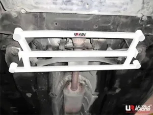 Ultra Racing Ford Mondeo MK4 2.3 07-13 Ultra-R 6-Point Front Lower Brace, référence LA6-1516