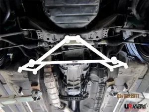 Ultra Racing Toyota Chaser 92-96 2.5T UltraRacing 8-Point Front H-Brace, référence LA8-1241