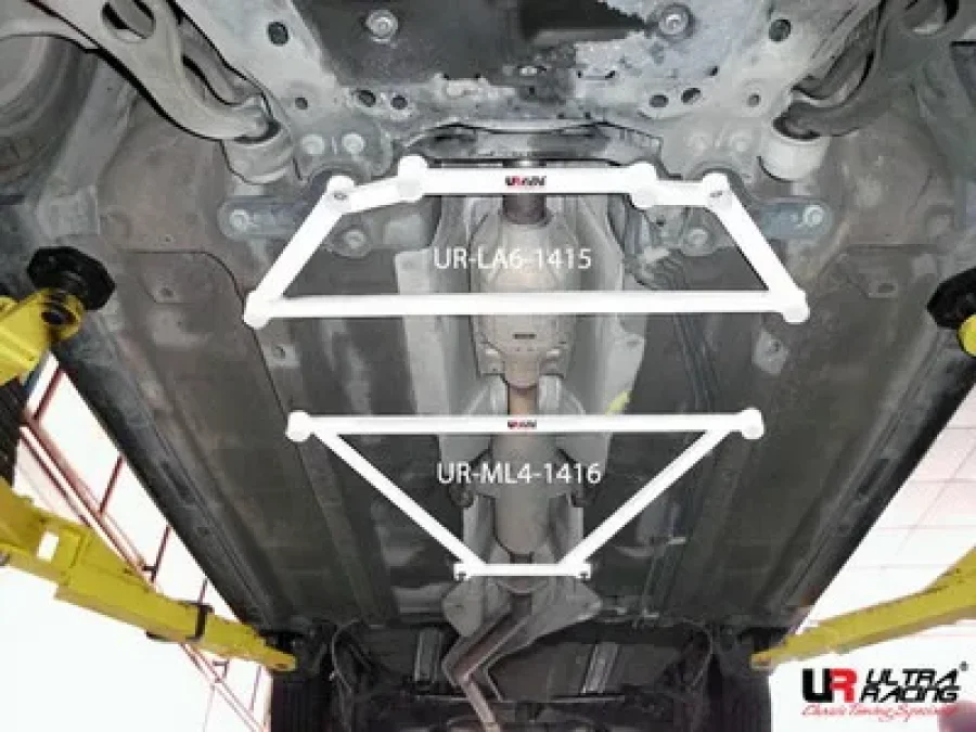Ultra Racing Mazda 6 GH 08+ UltraRacing 4-Point Mid Lower Brace 1416, référence ML4-1416