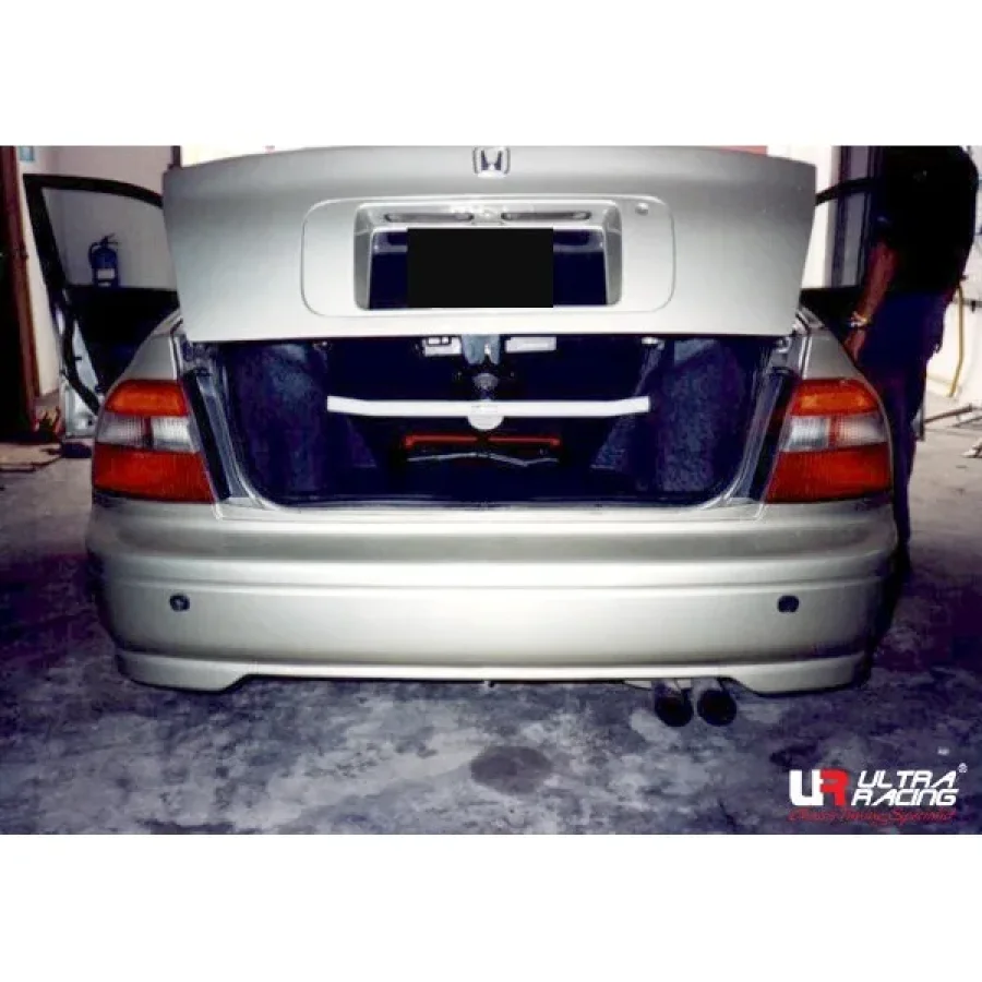 Ultra Racing Honda Accord 94-97 2D UltraRacing Rear Upper Strutbar Adjus., référence RE2-024A