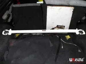 Ultra Racing Toyota Starlet EP70 UltraRacing 2-Point Rear Upper Strutbar, référence RE2-1721