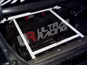Ultra Racing Nissan Cefiro 88-94 A31 UltraRacing 4-Point Rear Trunk Brace, référence RE4-098