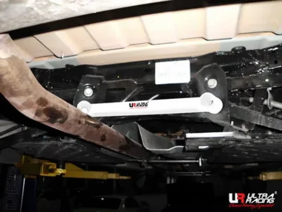 Ultra Racing Mini Countryman R60 11+ Ultra-R Rear Lower Tiebar 1502, référence RL2-1502