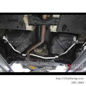 Ultra Racing VW Tiguan 07-12 4WD / Skoda Yeti 09+ Ultra-R Rear Lower Bar, référence RL2-1723