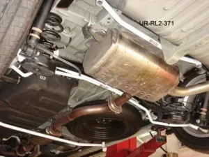 Ultra Racing Toyota Previa 06+ 2.4/3.5 Ultra-R Rear Lower Tiebar 371, référence RL2-371