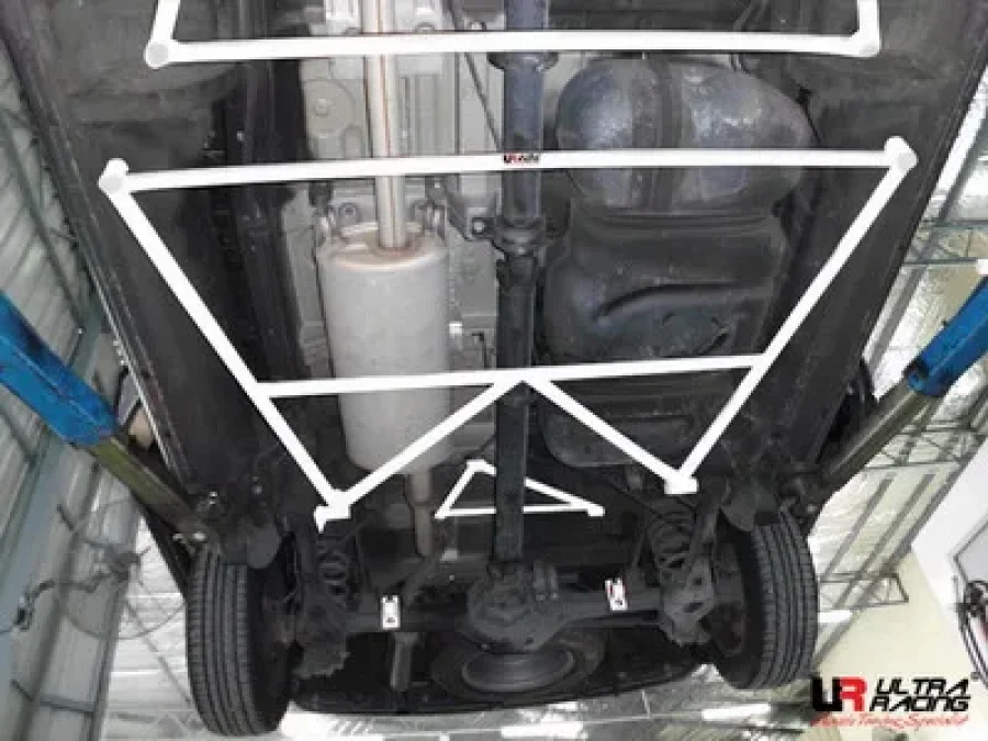 Ultra Racing Hyundai H1 07+ 2.5D UltraRacing 4-Point Rear Brace 1618, référence RL4-1618