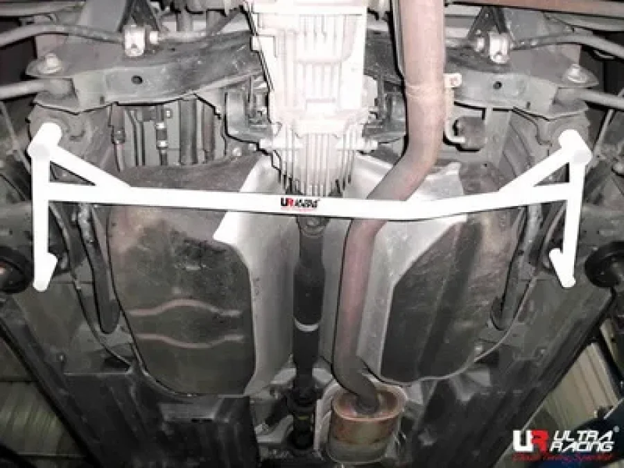 Ultra Racing Mazda CX9 07+ 3.7 UltraRacing 4-Point Rear Lower Brace 1739, référence RL4-1739