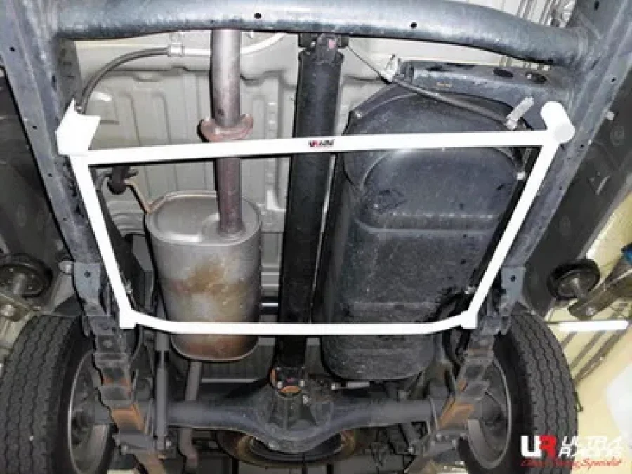 Ultra Racing Mitsubishi Triton/L200 06+ Ultra-R 4-Point Rear L Brace 1747, référence RL4-1747