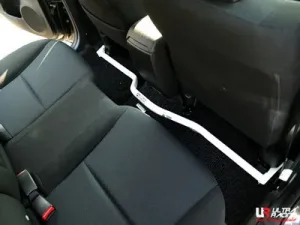 Ultra Racing Mazda 3 BL/ 3 MPS 09+ UltraRacing 2-Point Room Bar 1119, référence RO2-1119