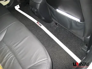 Ultra Racing Hyundai Sonata YF 11+ 2.0 i45 UltraRacing 2-Point Room Bar, référence RO2-1142