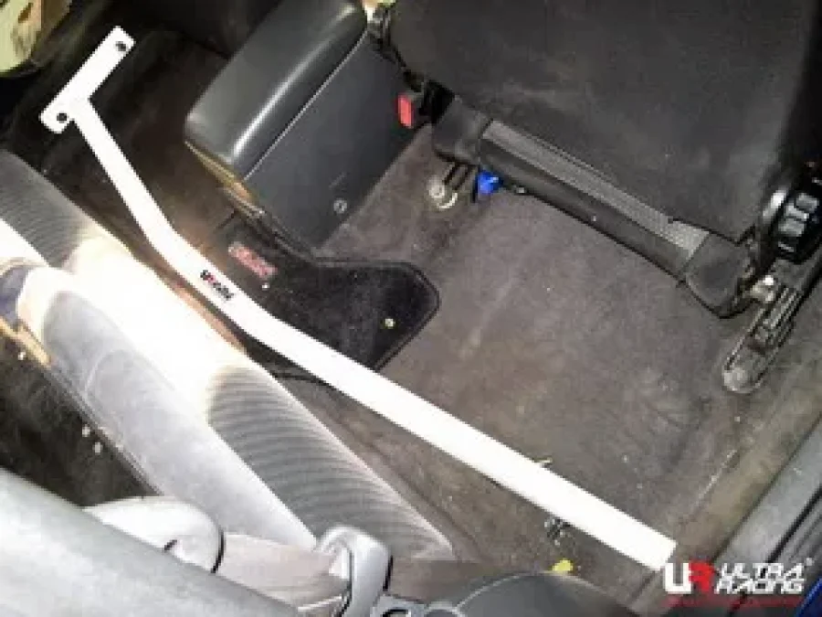 Ultra Racing Toyota Celica ST183 89+ Ultra-R 2-Point Room Bar, référence RO2-1219