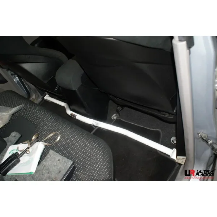Ultra Racing Mitsubishi Triton/L200 06+ Ultra-R 2-Point Room Bar, référence RO2-1591