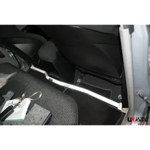 Ultra Racing Mitsubishi Triton/L200 06+ Ultra-R 2-Point Room Bar, référence RO2-1591