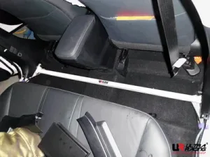 Ultra Racing Lexus CT200H / Prius XW30 Ultra-R 2-Point Room Bar 1624, référence RO2-1624